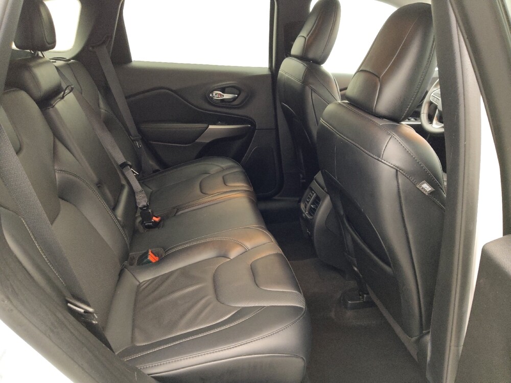 2022 Jeep Cherokee in Metairie, LA 70006 - 18100001 19