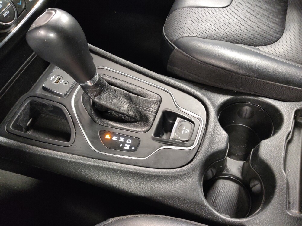 2022 Jeep Cherokee in Metairie, LA 70006 - 18100001 26