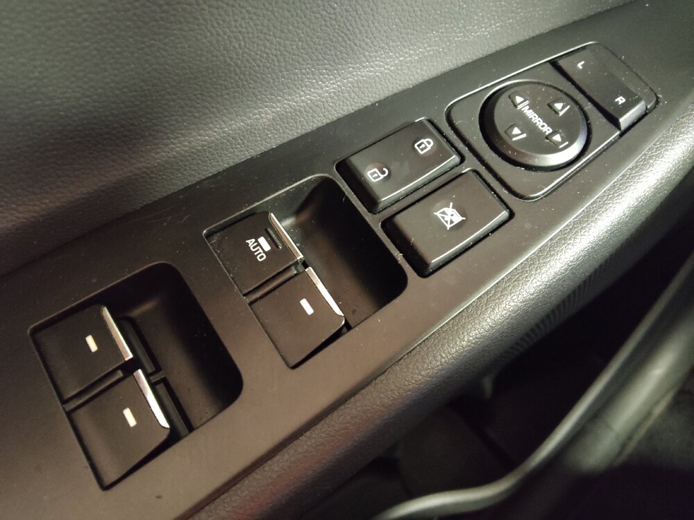 2017 Hyundai Tucson in Metairie, LA 70006 - 18100003 27