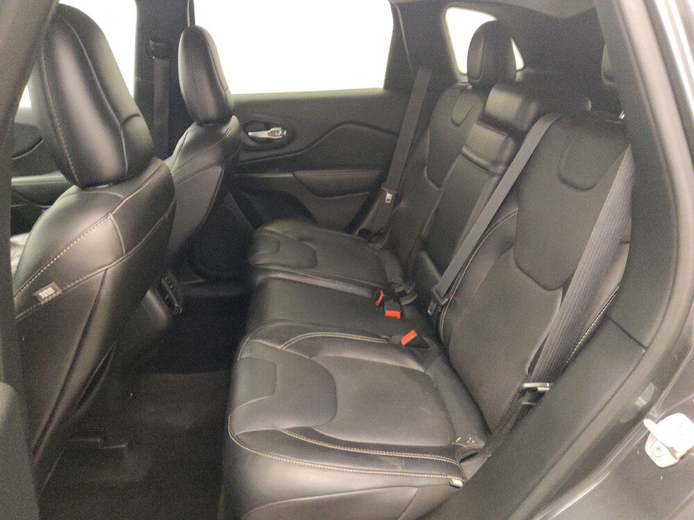 2015 Jeep Cherokee in Metairie, LA 70006 - 18100005 18