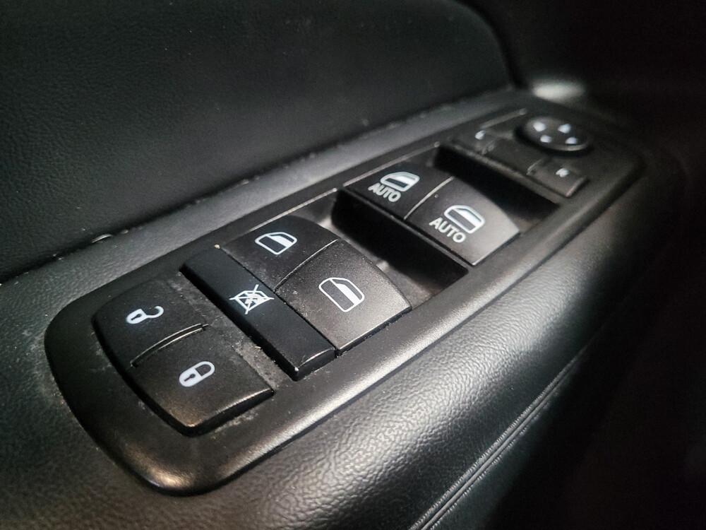 2015 Jeep Grand Cherokee in Downey, CA 90241 - 18100012 27