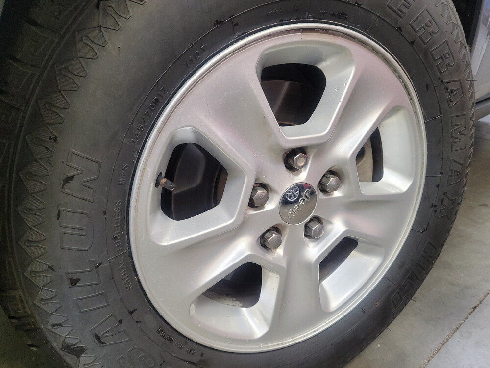 2015 Jeep Grand Cherokee in Downey, CA 90241 - 18100012 31