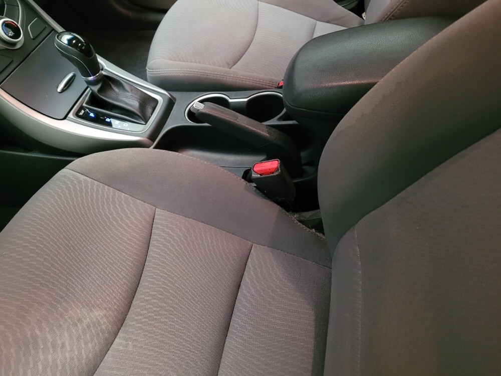 2016 Hyundai Elantra in Riverside, CA 92504 - 18100014 26