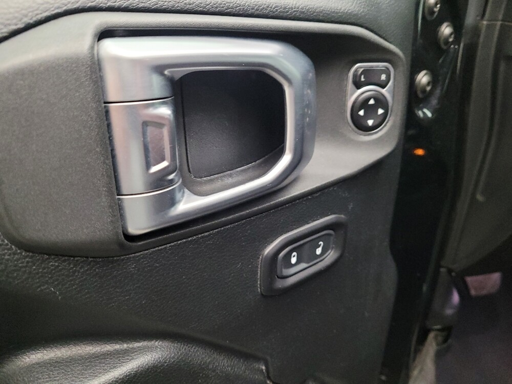 2020 Jeep Wrangler in El Cajon, CA 92020 - 18100015 27