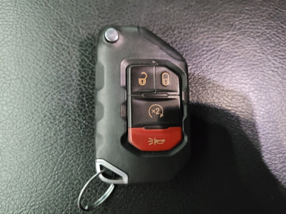 2020 Jeep Wrangler in El Cajon, CA 92020 - 18100015 32