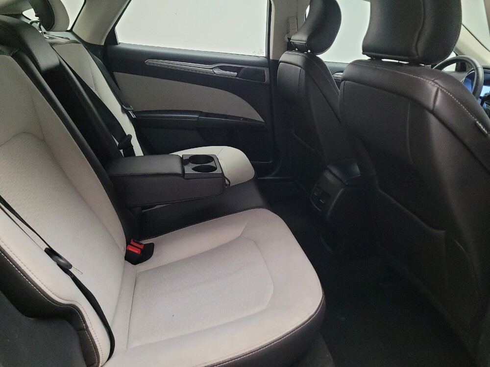 2019 Ford Fusion in El Cajon, CA 92020 - 18100018 19