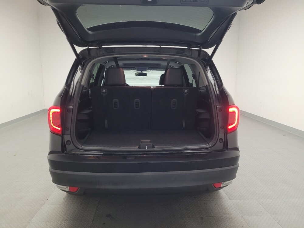 2016 Honda Pilot in Riverside, CA 92504 - 18100020 29