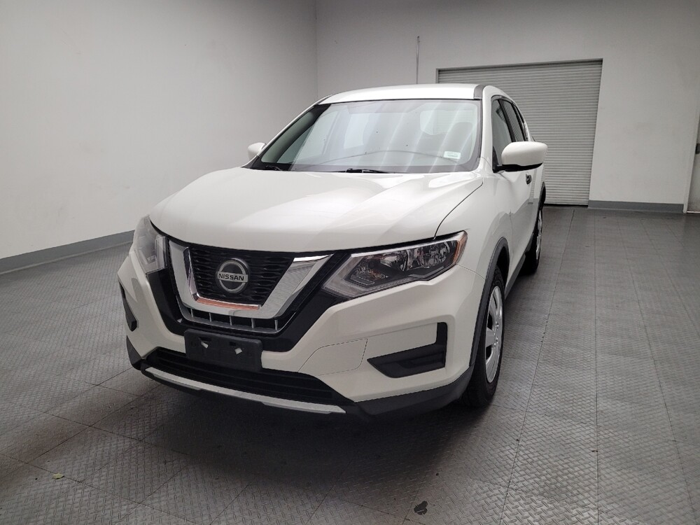 2018 Nissan Rogue in Downey, CA 90241 - 18100023 15