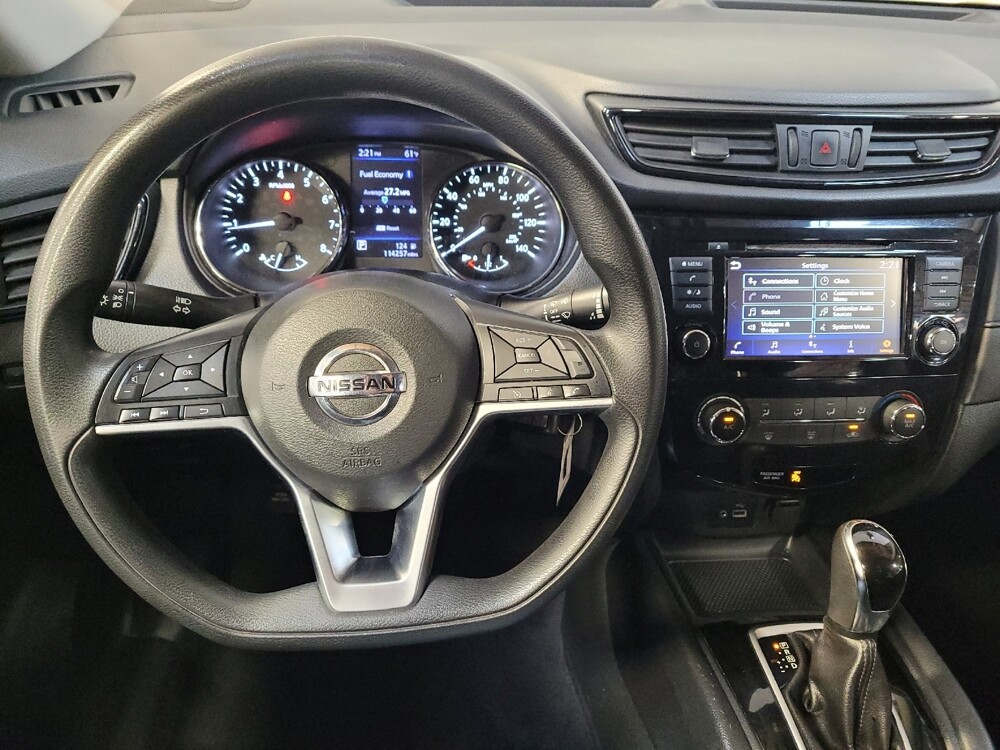 2018 Nissan Rogue in Downey, CA 90241 - 18100023 22