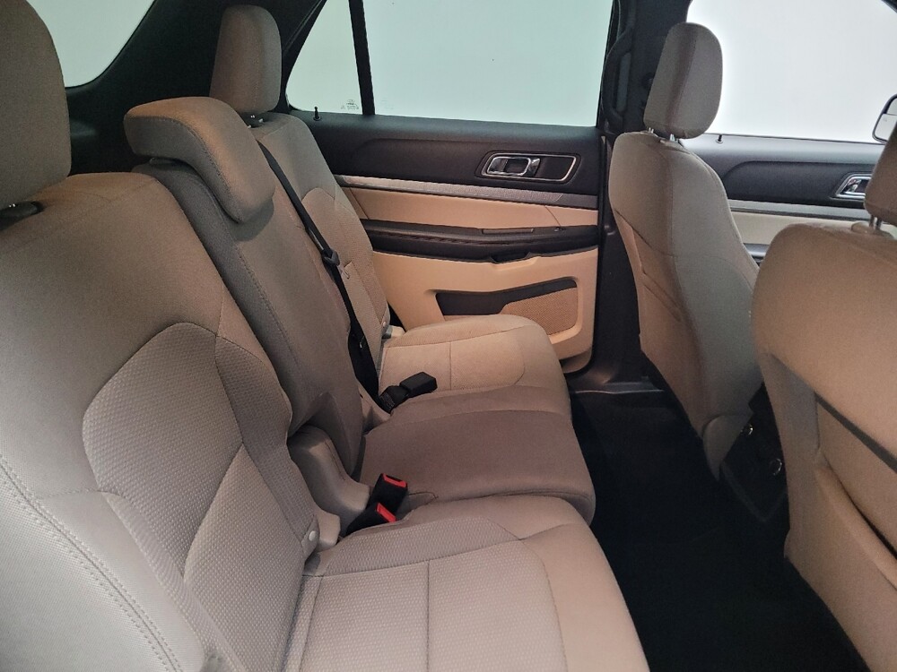 2019 Ford Explorer in Downey, CA 90241 - 18100025 19