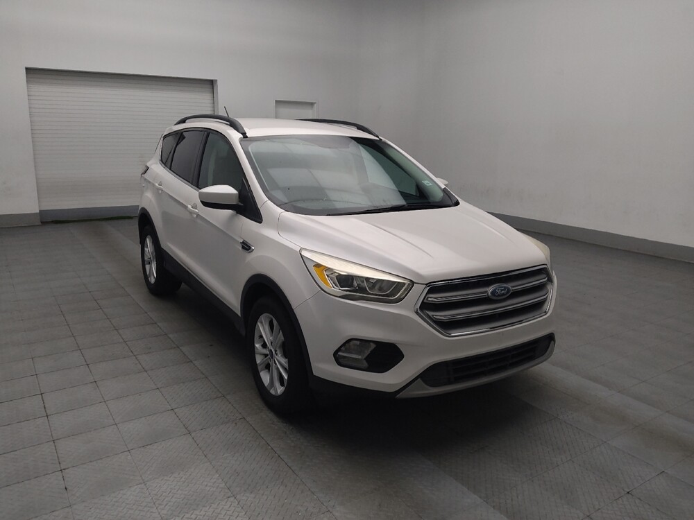 2017 Ford Escape in Conyers, GA 30094 - 18100031 13