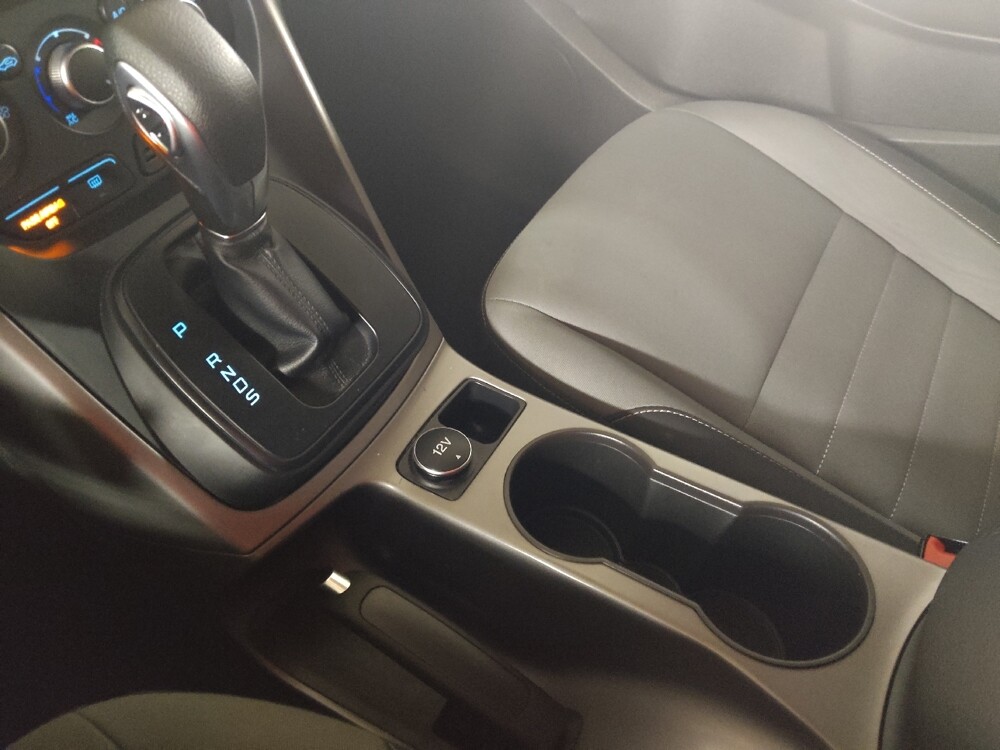 2015 Ford Escape in Jackson, MS 39211 - 18100032 26