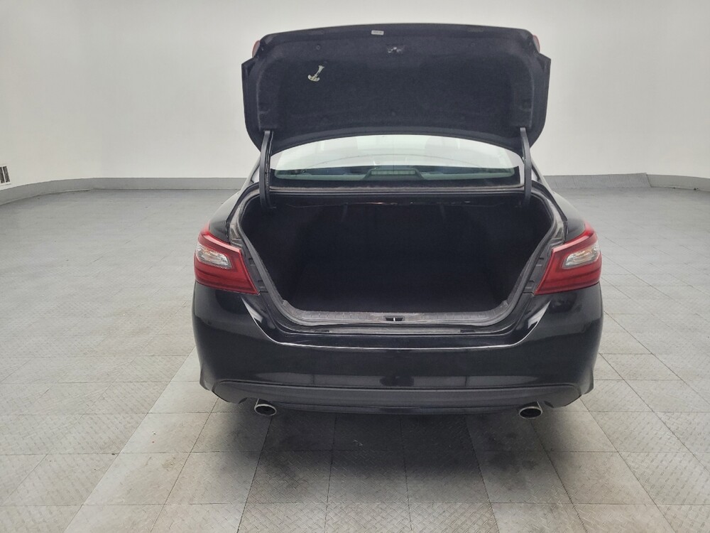 2018 Nissan Altima in Pelham, AL 35124 - 18100033 29