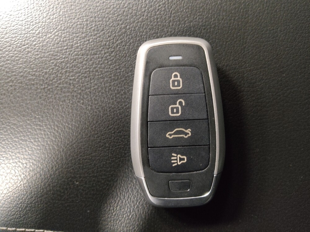 2018 Nissan Altima in Pelham, AL 35124 - 18100033 32