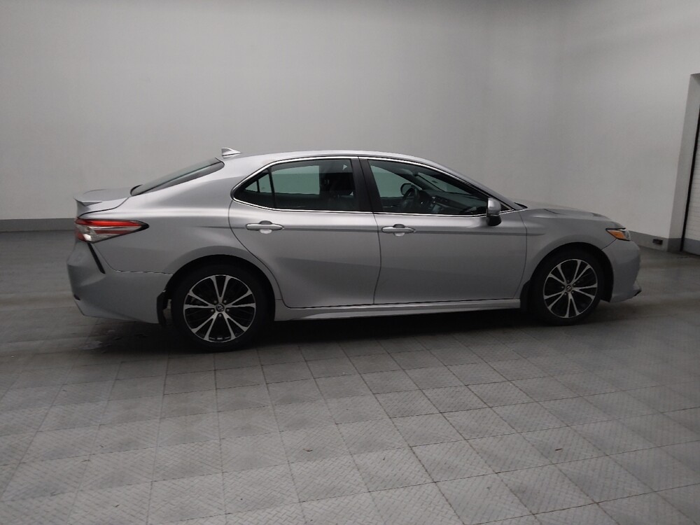 2019 Toyota Camry in Jackson, MS 39211 - 18100034 10