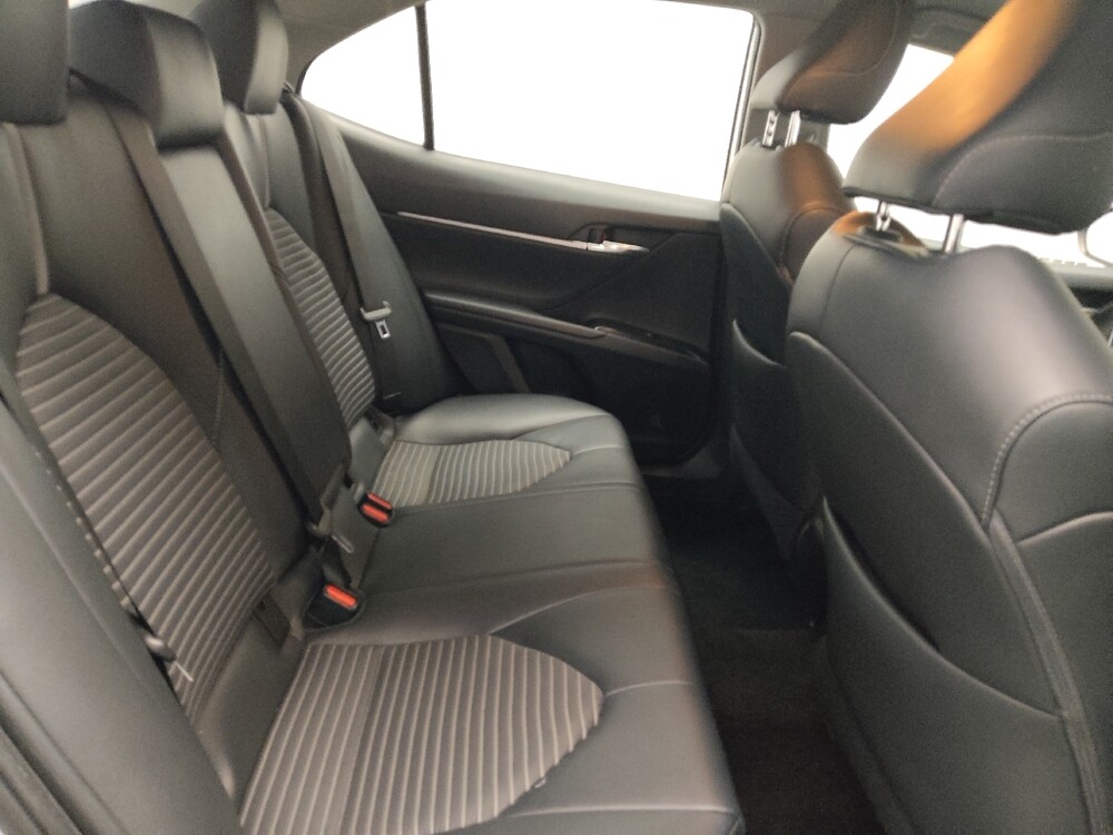 2019 Toyota Camry in Jackson, MS 39211 - 18100034 19