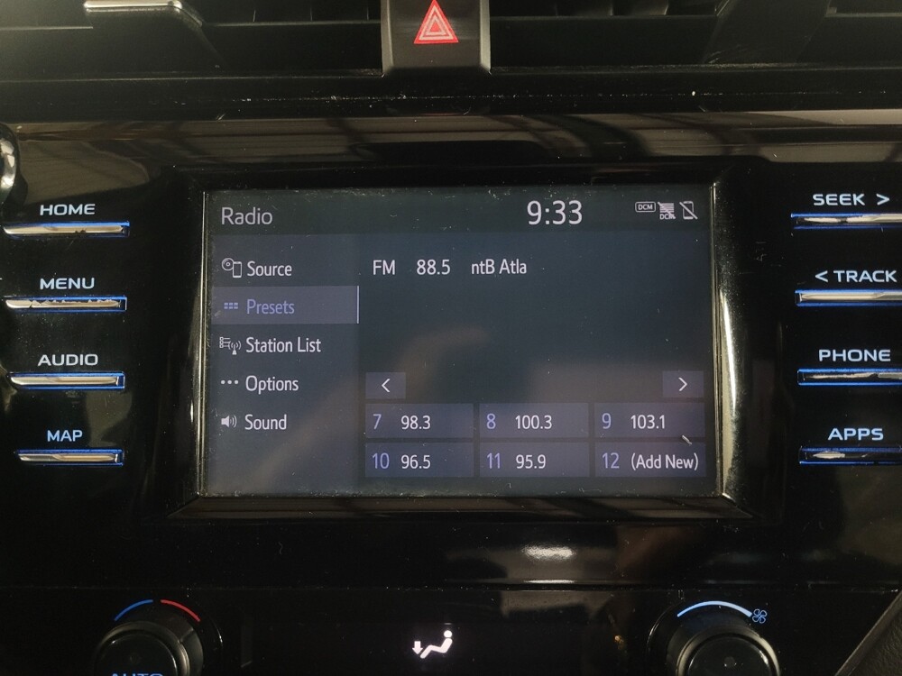 2019 Toyota Camry in Jackson, MS 39211 - 18100034 25