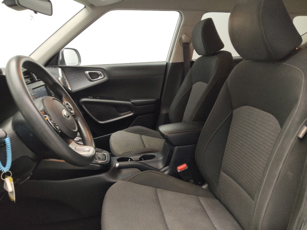 2020 Kia Soul in Jackson, MS 39211 - 18100041 17