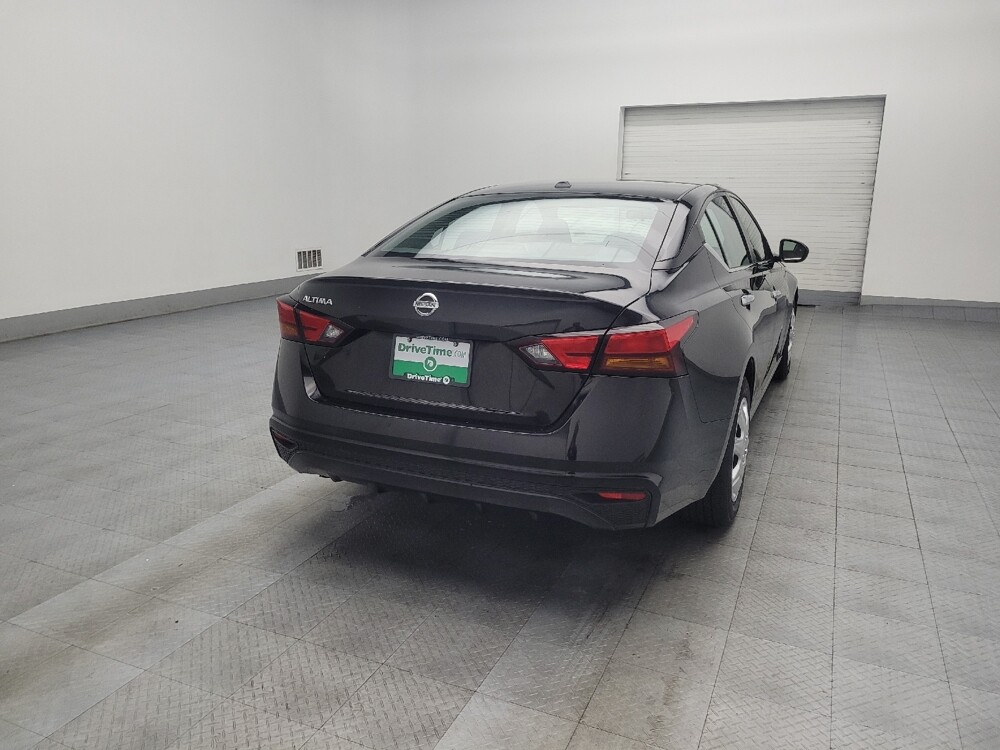 2019 Nissan Altima in Pelham, AL 35124 - 18100045 9