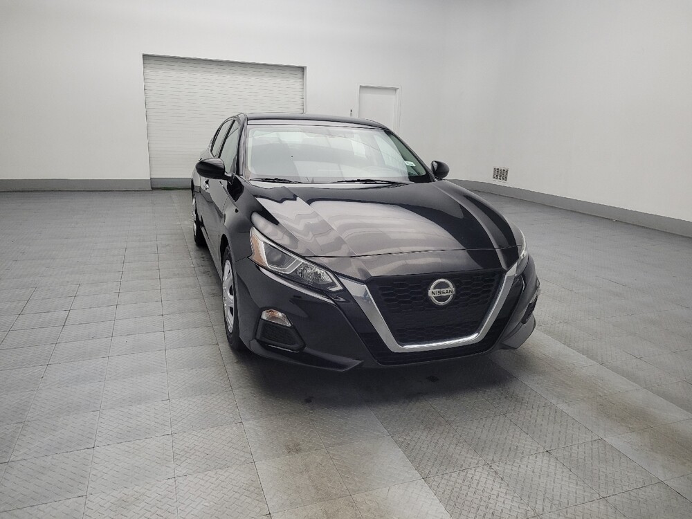 2019 Nissan Altima in Pelham, AL 35124 - 18100045 13