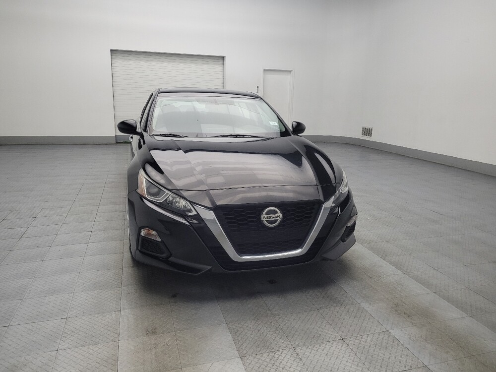 2019 Nissan Altima in Pelham, AL 35124 - 18100045 14
