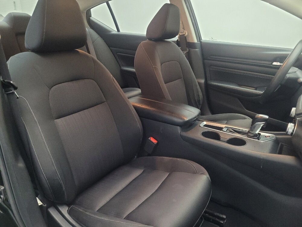 2019 Nissan Altima in Pelham, AL 35124 - 18100045 21