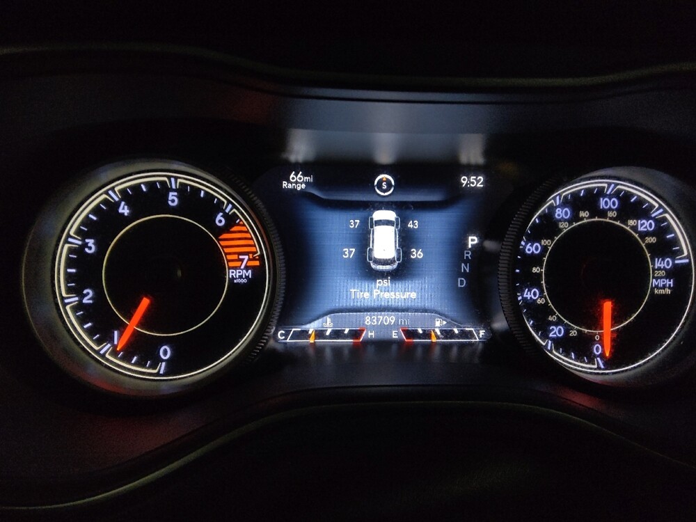 2019 Jeep Cherokee in Union City, GA 30291 - 18100052 23