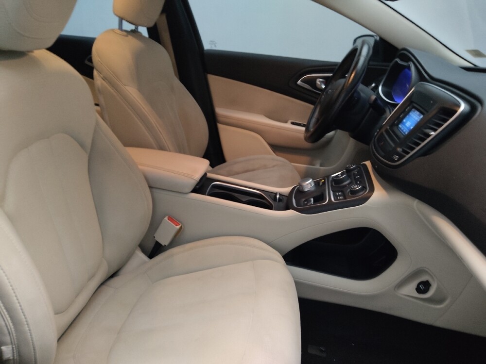 2015 Chrysler 200 in Jackson, MS 39211 - 18100060 21