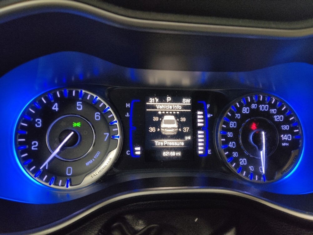 2015 Chrysler 200 in Jackson, MS 39211 - 18100060 23