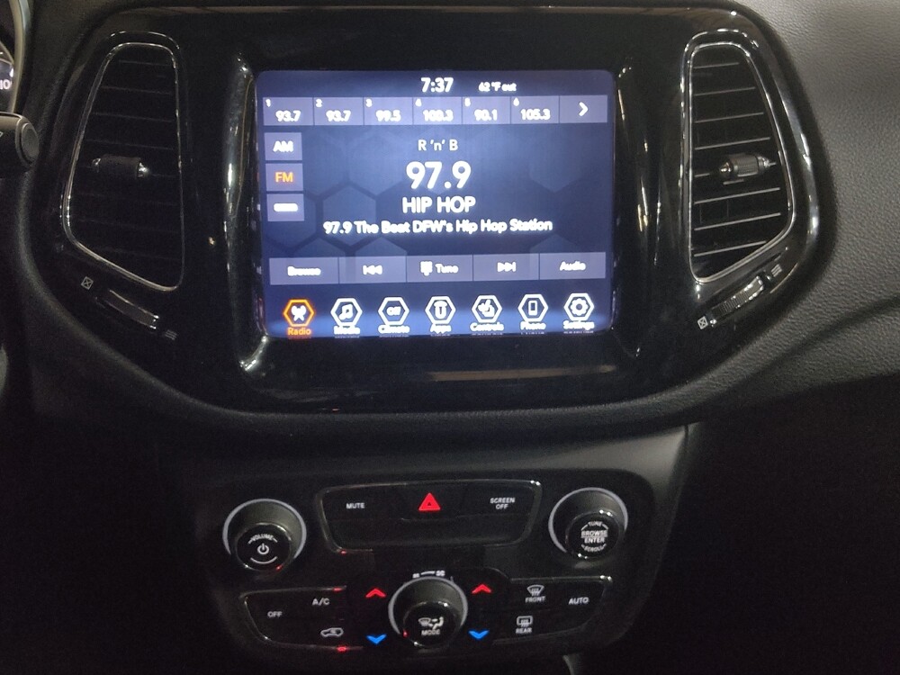 2019 Jeep Compass in Tulsa, OK 74145 - 18100065 25