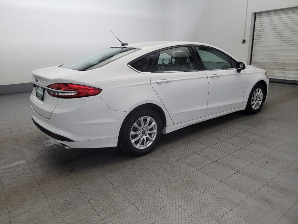 2018 Ford Fusion in Glen Burnie, MD 21061 - 18100080 10