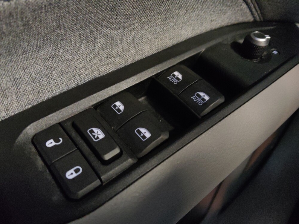 2022 Jeep Compass in Tucson, AZ 85705 - 18100085 27