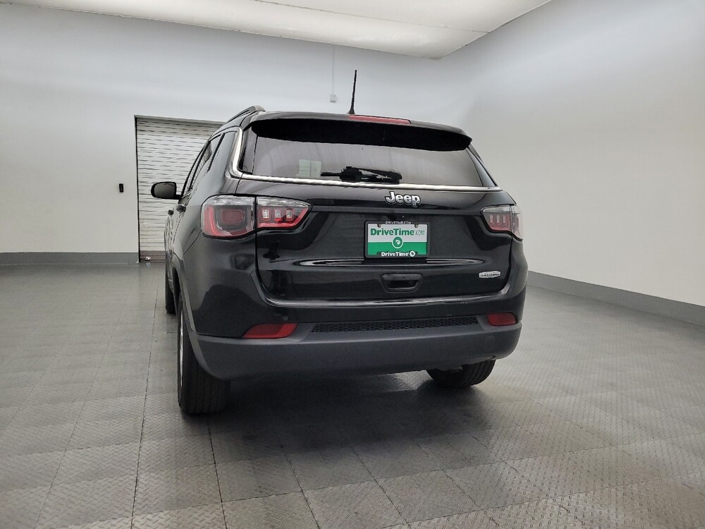 2022 Jeep Compass in Tucson, AZ 85705 - 18100085 6