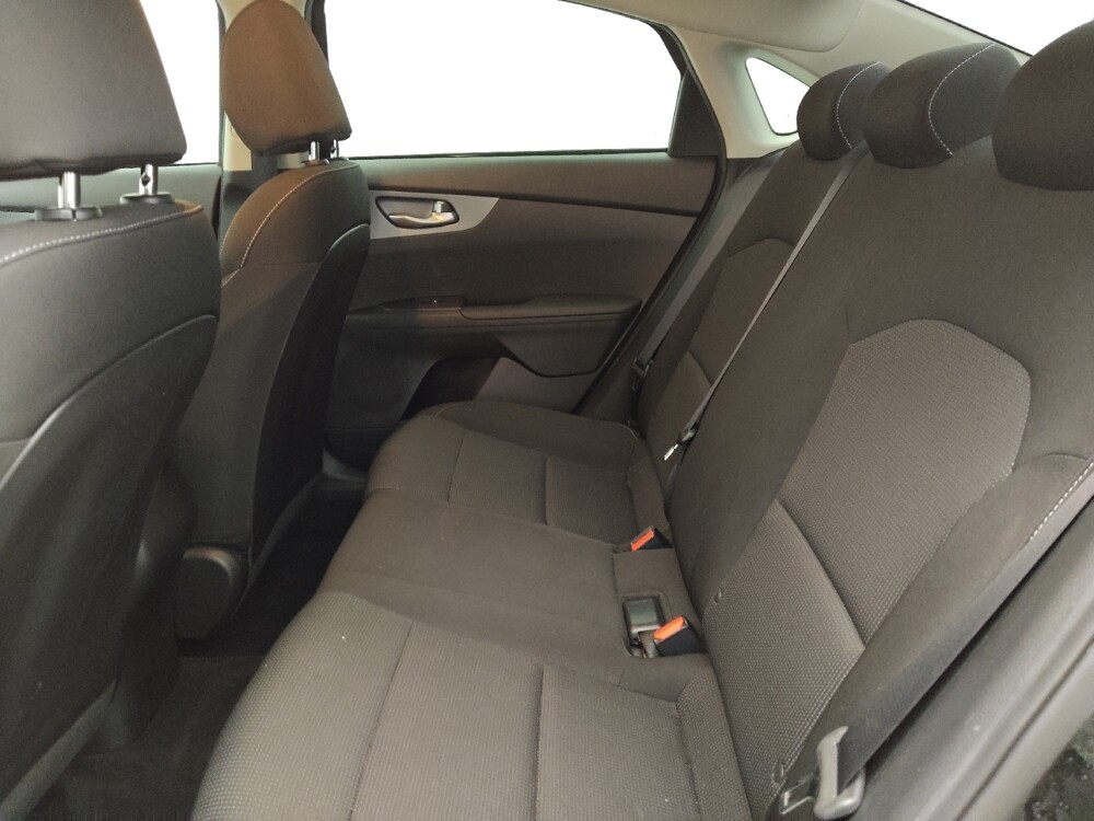 2021 Kia Forte in Clearwater, FL 33764 - 18100092 18