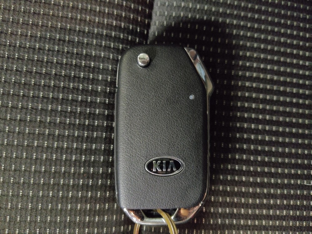 2021 Kia Forte in Clearwater, FL 33764 - 18100092 32