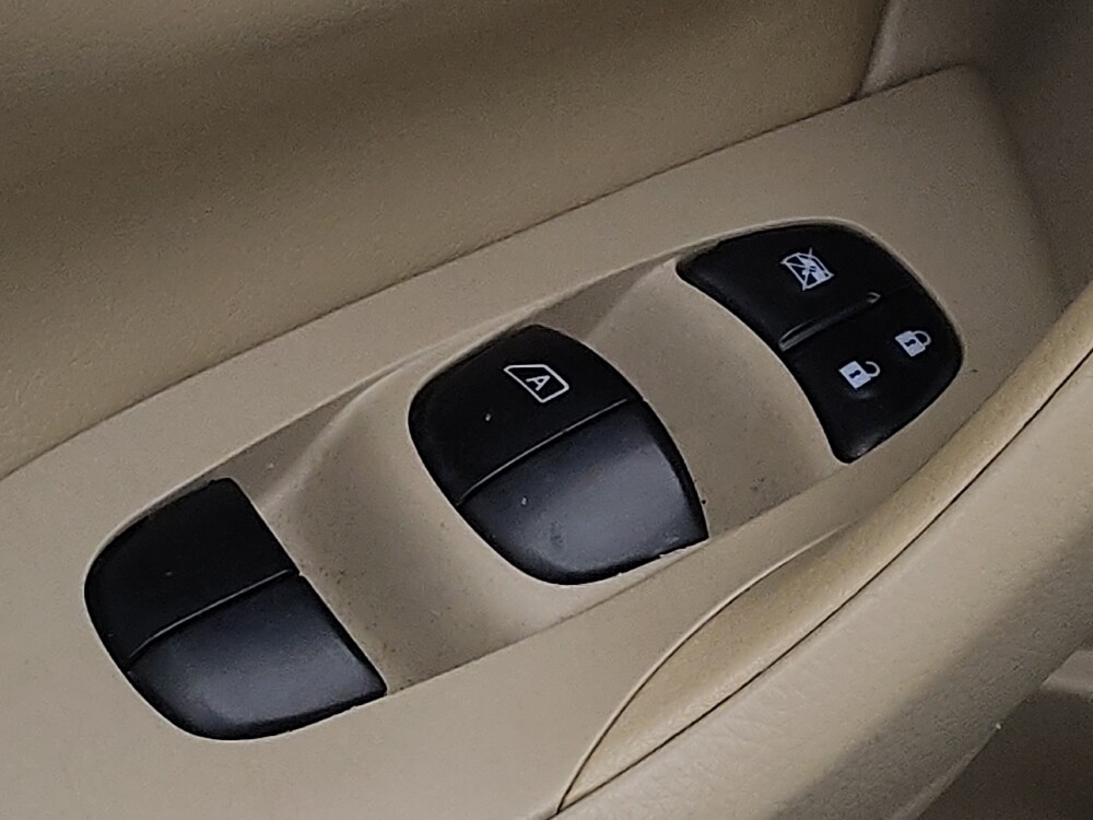 2017 Nissan Altima in Clearwater, FL 33764 - 18100093 27