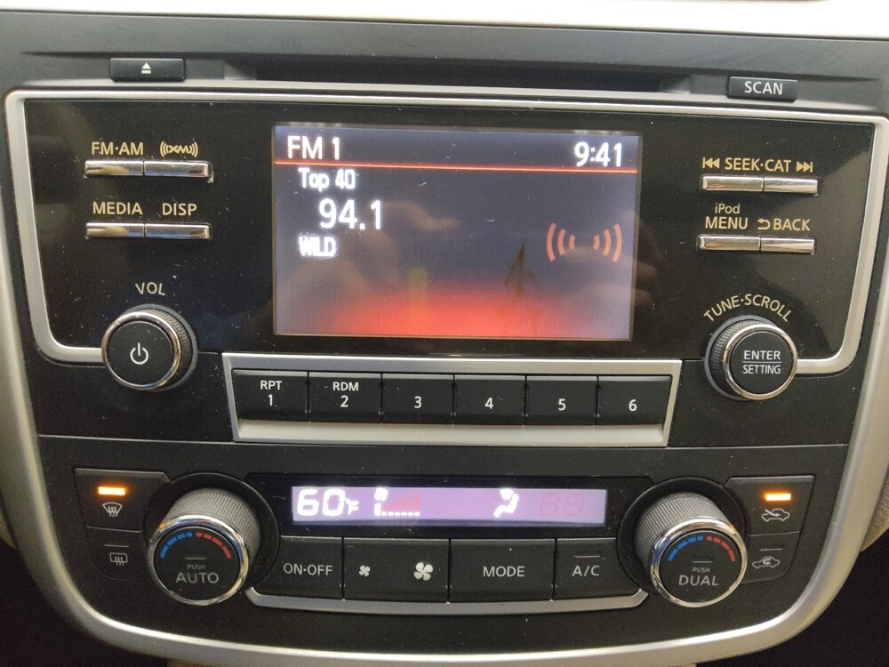 2017 Nissan Altima in Clearwater, FL 33764 - 18100093 25