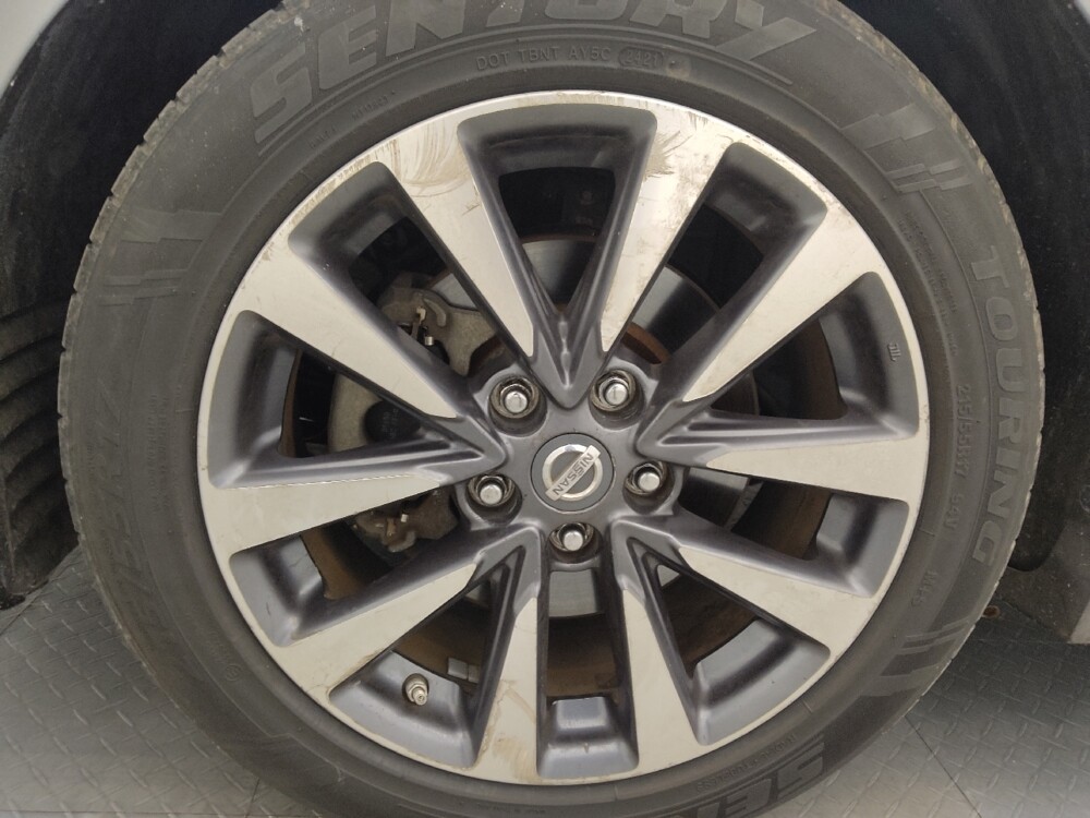 2017 Nissan Altima in Clearwater, FL 33764 - 18100093 31