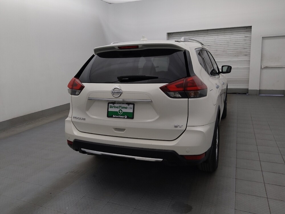 2019 Nissan Rogue in Bradenton, FL 34207 - 18100097 7