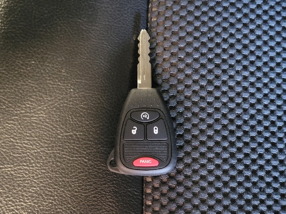 2016 Jeep Compass in Hialeah, FL 33014 - 18100102 32