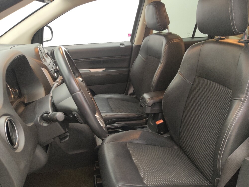 2016 Jeep Compass in Hialeah, FL 33014 - 18100102 17