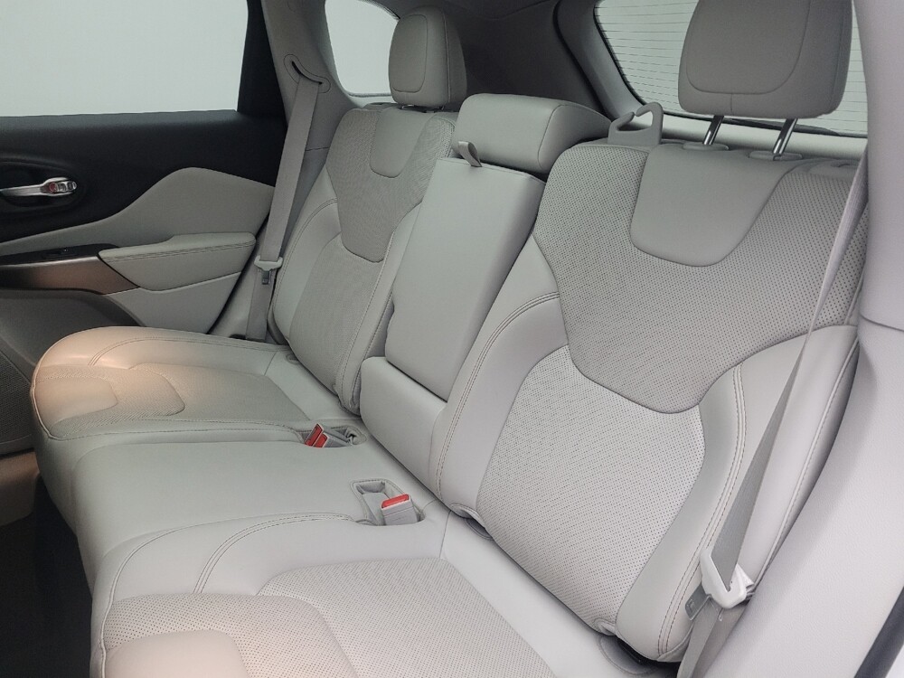 2020 Jeep Cherokee in Knoxville, TN 37923 - 18100104 18