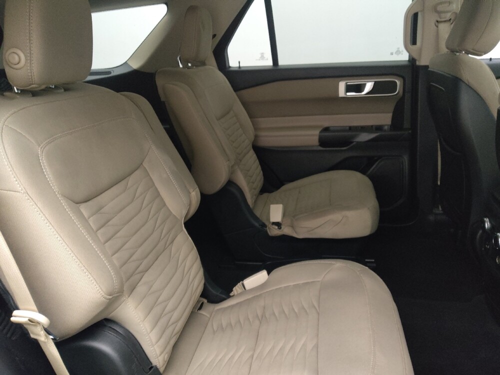 2020 Ford Explorer in Kissimmee, FL 34744 - 18100107 19