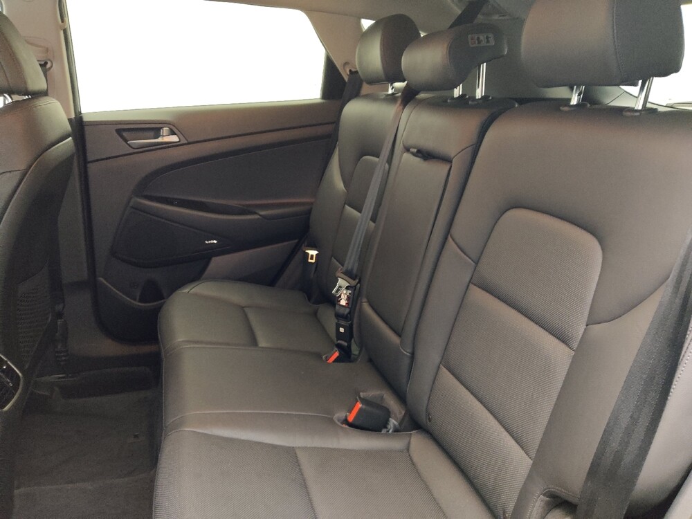 2017 Hyundai Tucson in Lauderdale Lakes, FL 33313 - 18100109 18