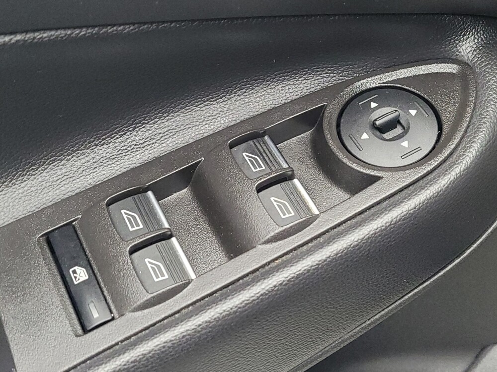 2019 Ford Escape in Hialeah, FL 33014 - 18100112 27