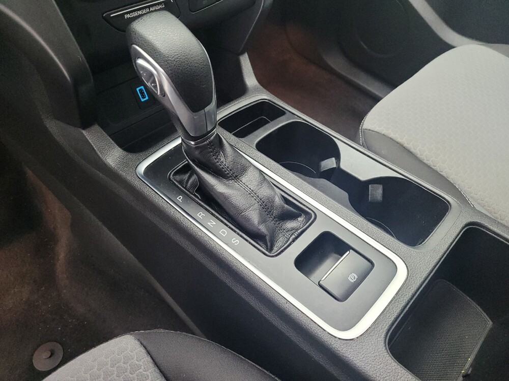 2019 Ford Escape in Hialeah, FL 33014 - 18100112 26