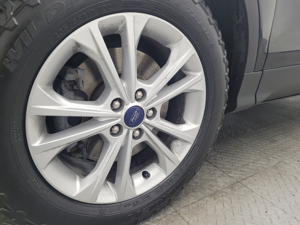 2019 Ford Escape in Hialeah, FL 33014 - 18100112 31