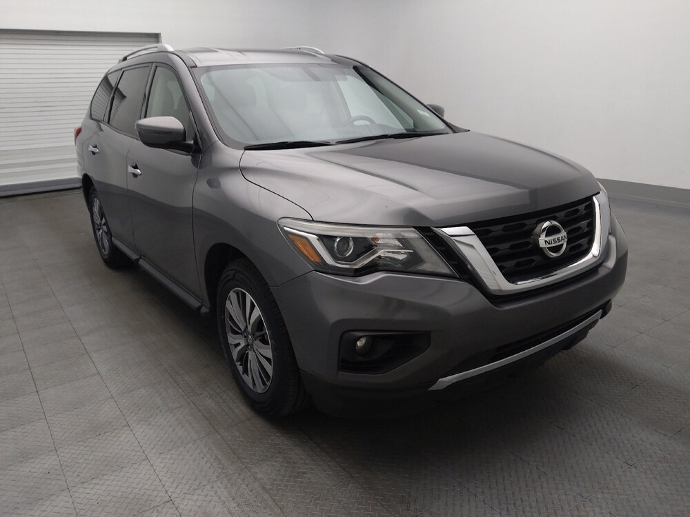 2020 Nissan Pathfinder in Orlando, FL 32808 - 18100117 13