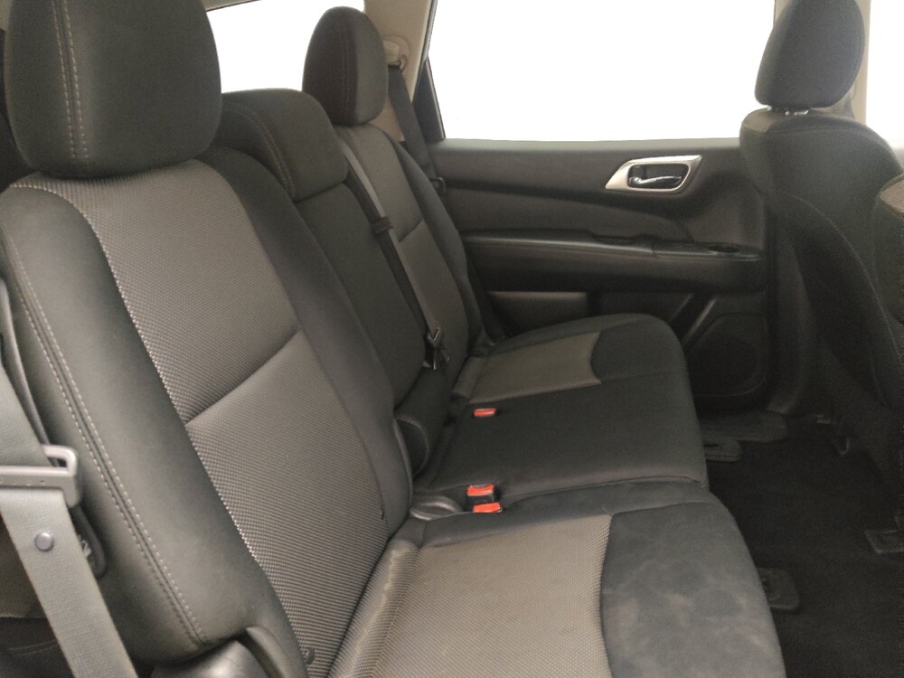 2020 Nissan Pathfinder in Orlando, FL 32808 - 18100117 19