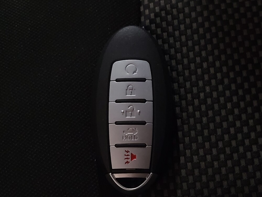 2020 Nissan Pathfinder in Orlando, FL 32808 - 18100117 32